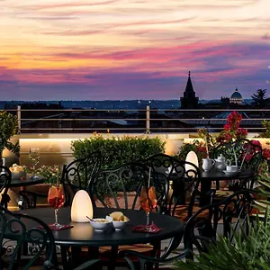 Marcella Royal - Rooftop Garden Рим