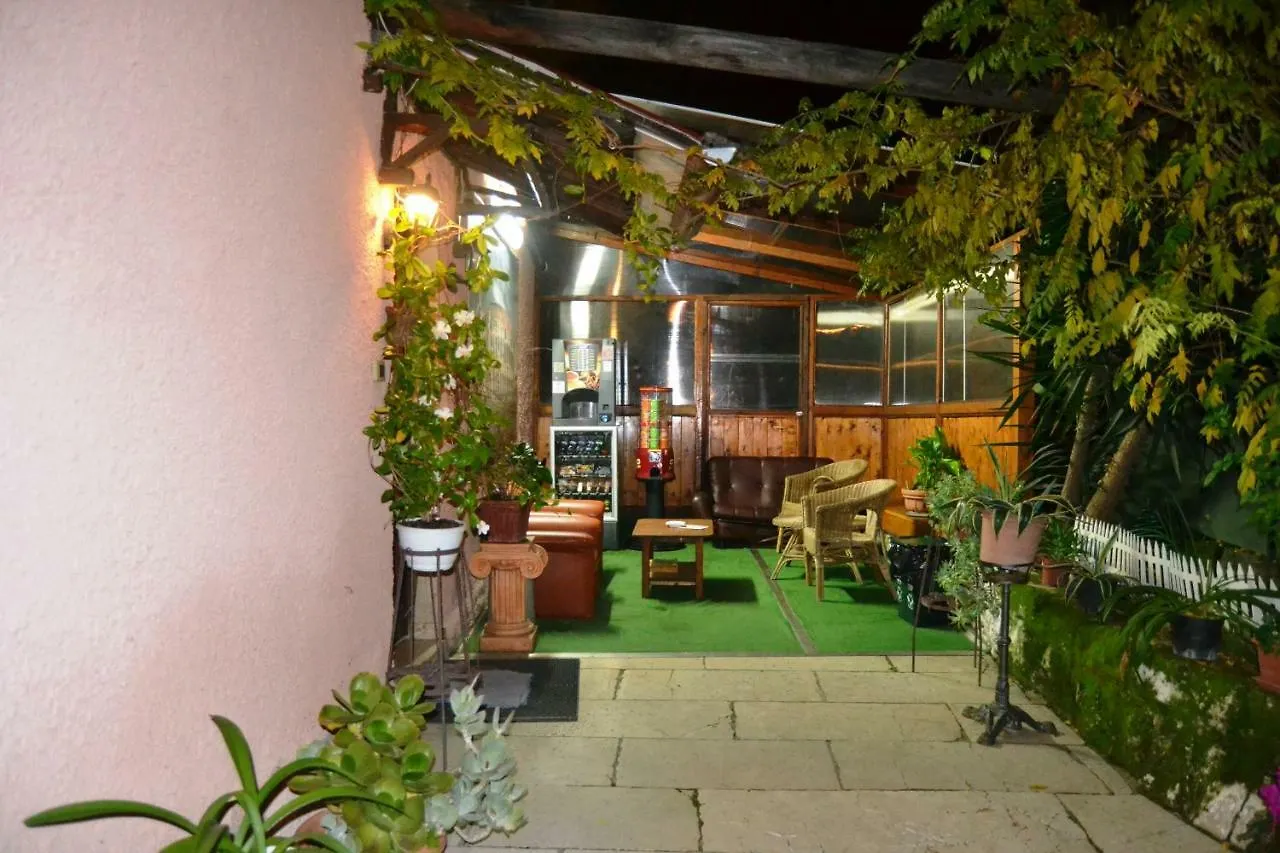Aurora Boreale Hotel Rome